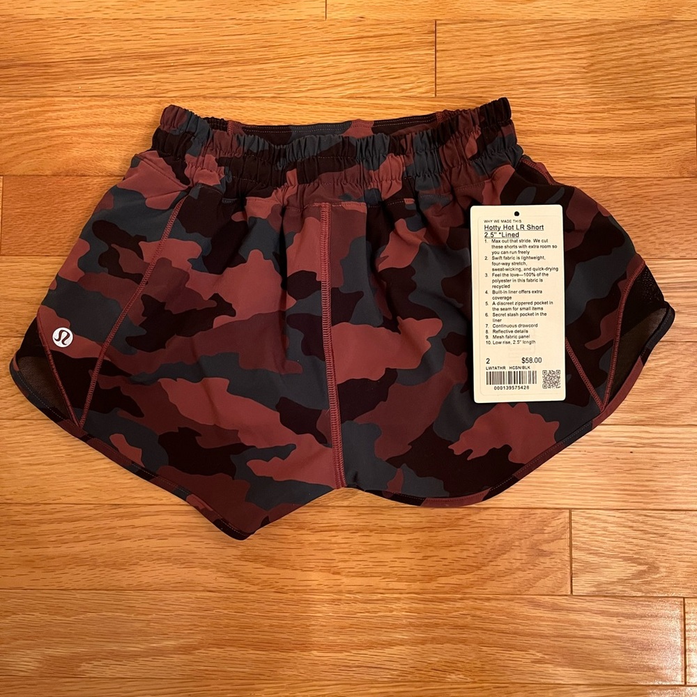 🤎Lululemon Camo Hotty Hot 2.5 Shorts 🤎